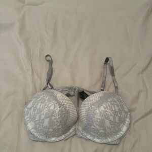 32B Victoria Secret Bra NWT